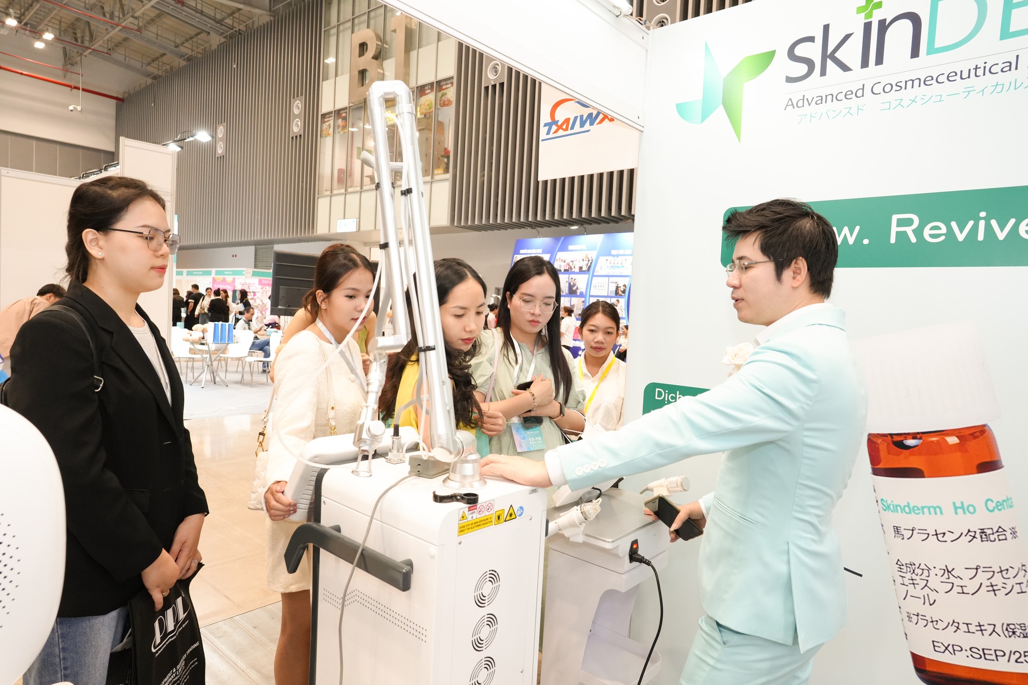 Skinderm tham dự triển lãm IDAX